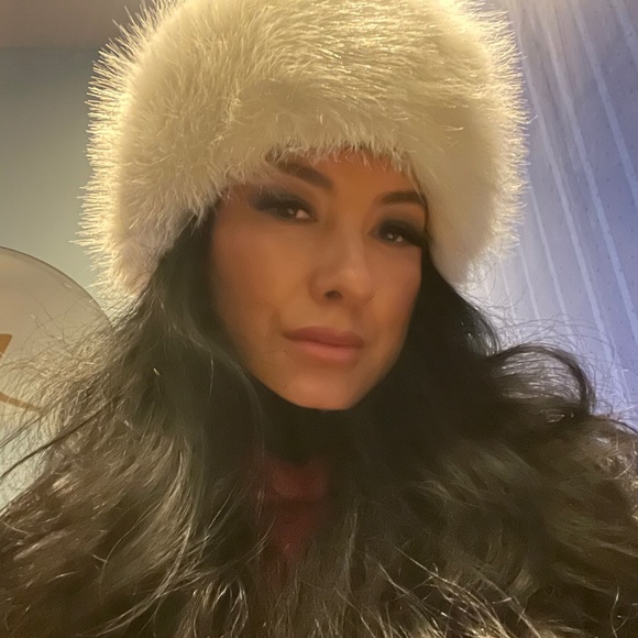 Meet your Posher, Bootsy - Picture 1 of 2